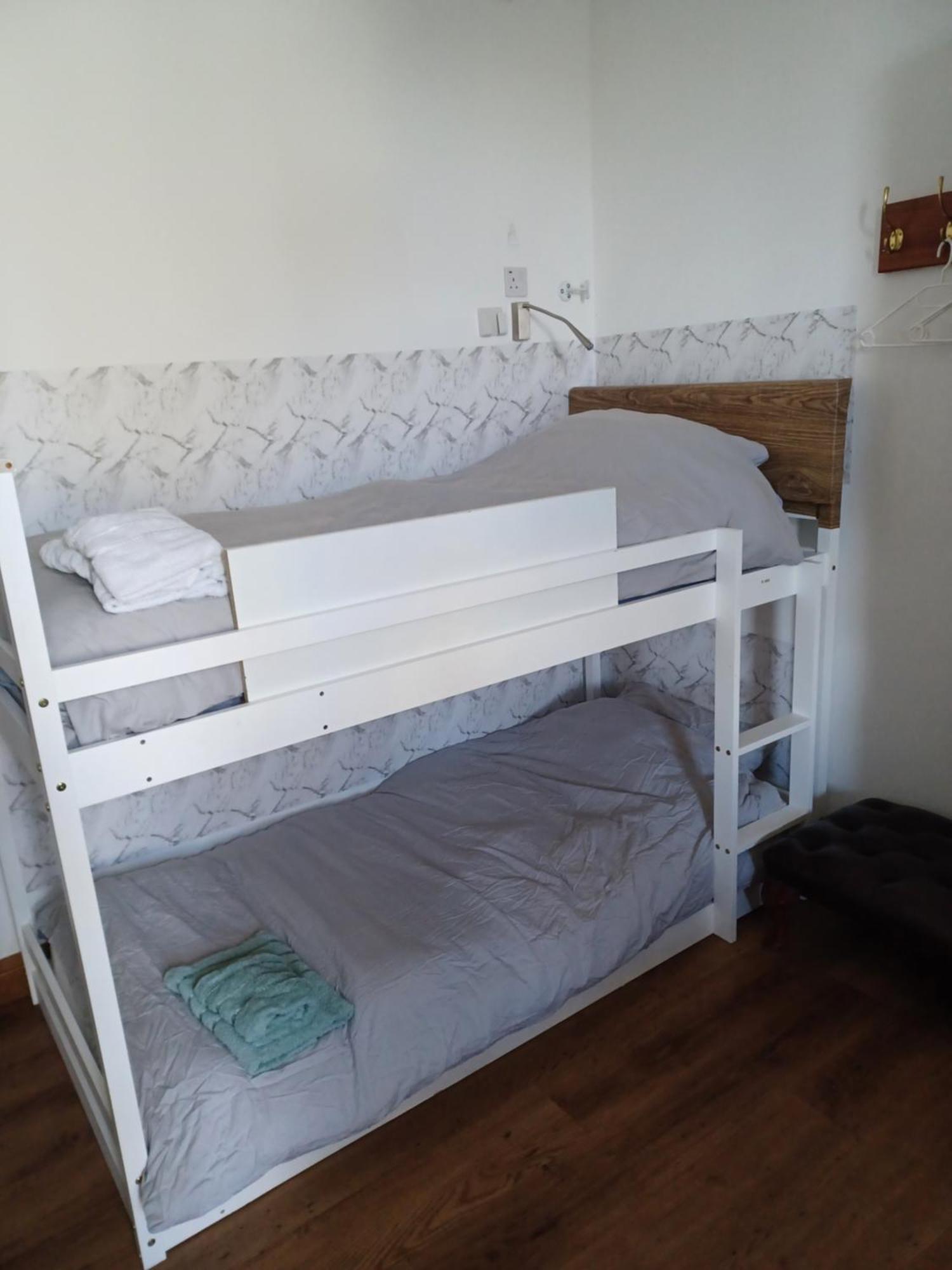 Voyage Hostel - Ensuite Family Rooms With Shared Kitchen Douglas Exterior photo