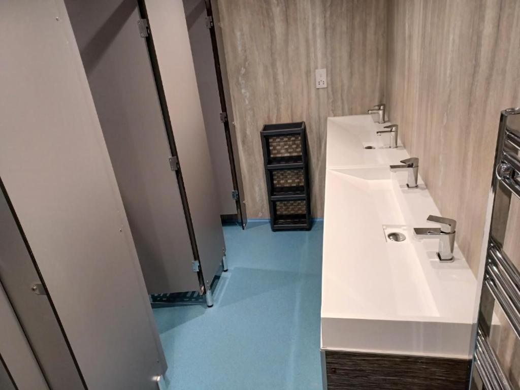 Voyage Hostel - Ensuite Family Rooms With Shared Kitchen Douglas Room photo